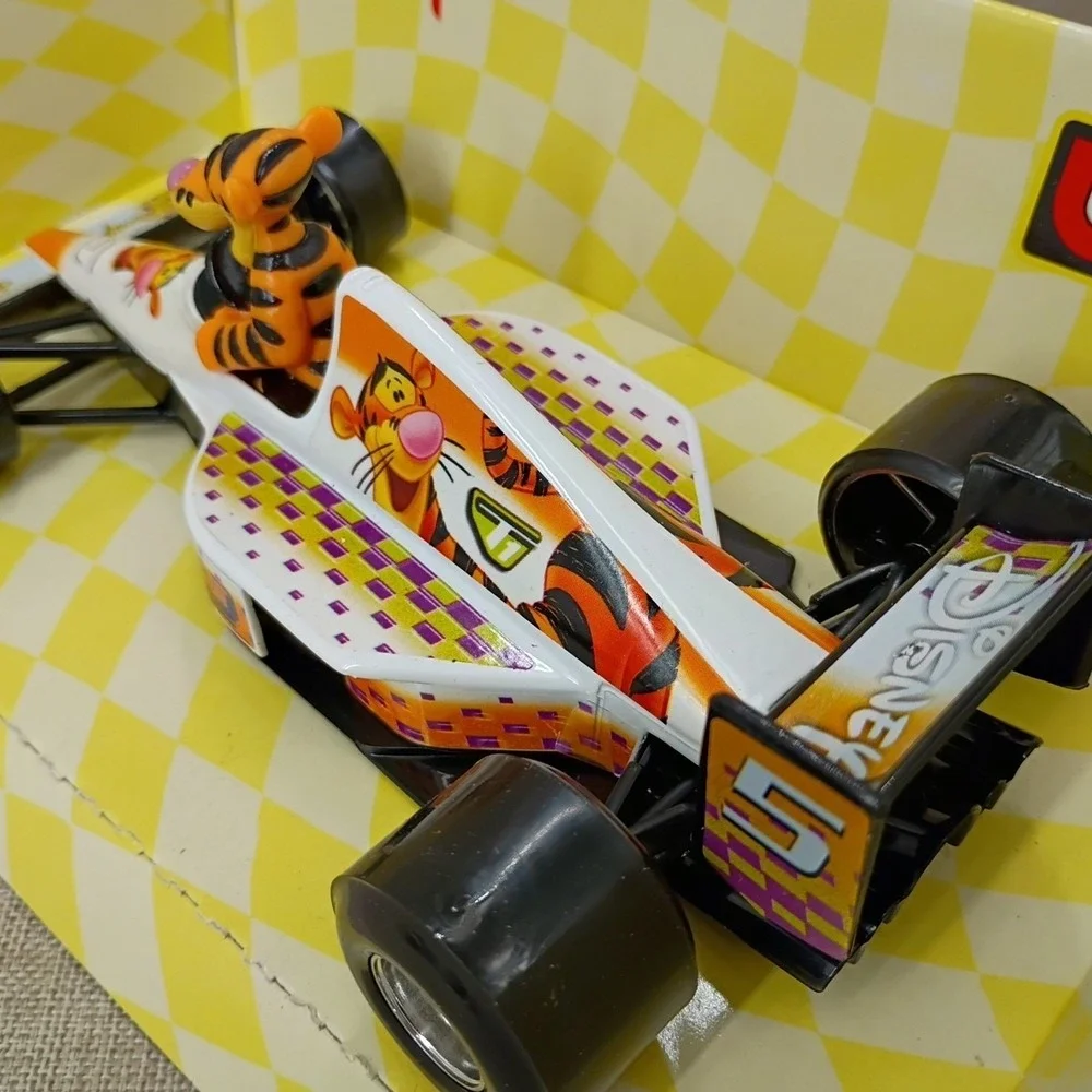 Bburago 1:24 Scale Diecast Disney Formula Tigger Racing Car Burago NIB